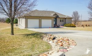 Beautifully Maintained Ranch Style Home w/ Walk Out Basement photo